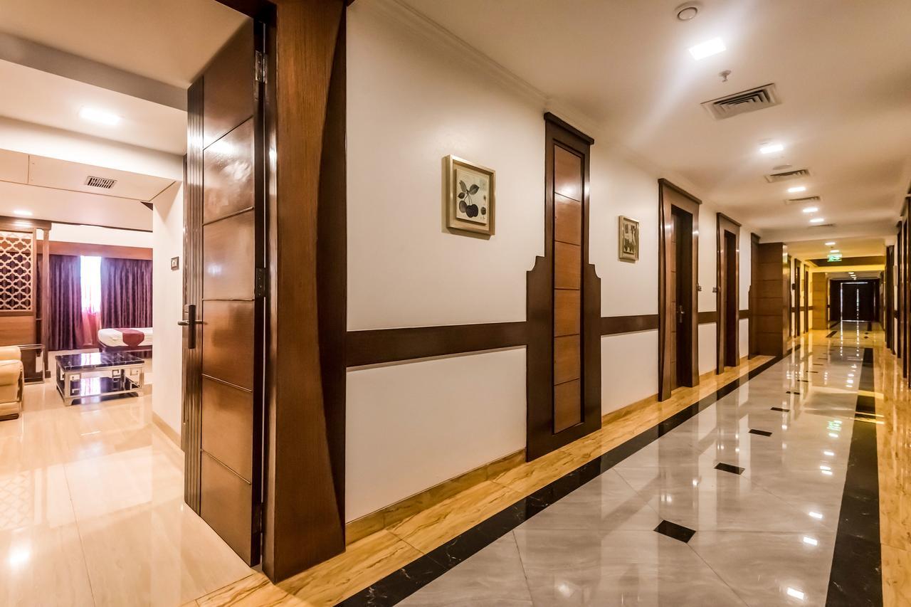 Golden Chariot Vasai Hotel Kültér fotó