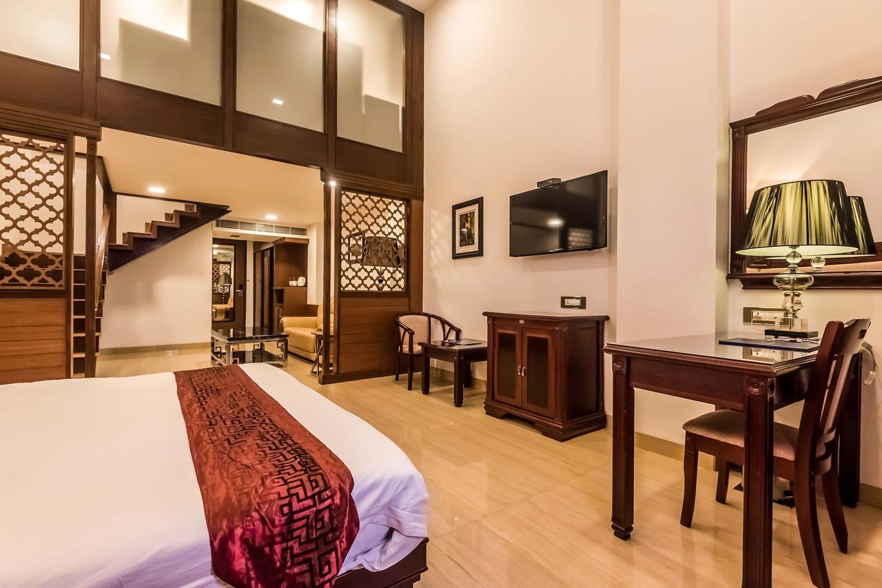 Golden Chariot Vasai Hotel Kültér fotó