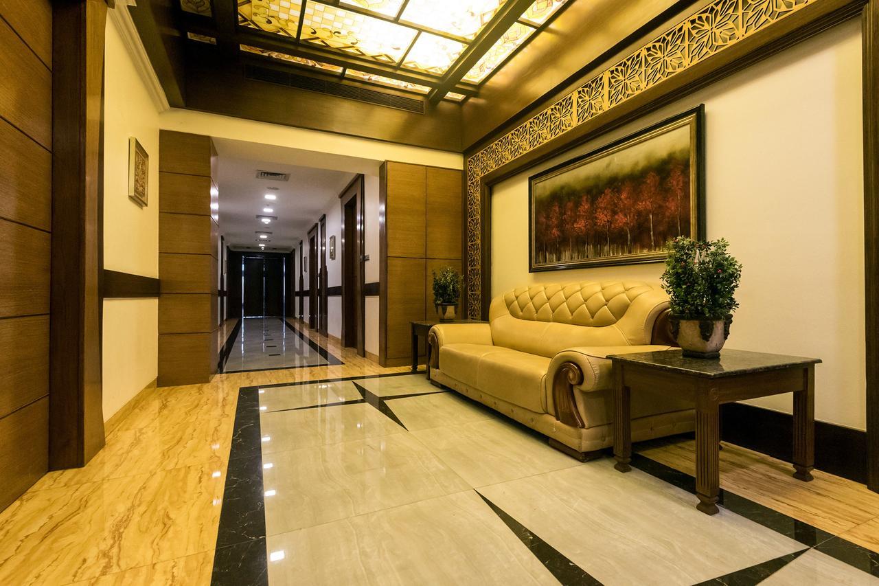 Golden Chariot Vasai Hotel Kültér fotó