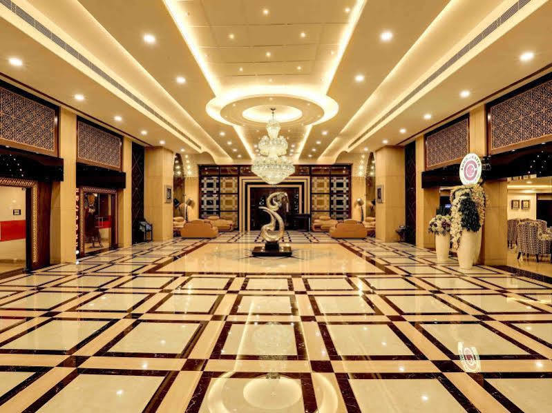 Golden Chariot Vasai Hotel Kültér fotó
